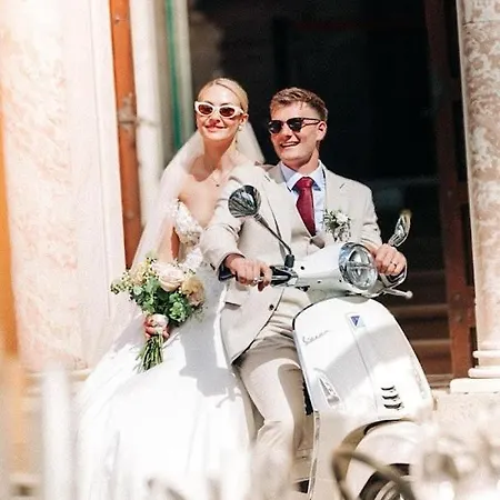 Fontana Penthouse 바레나